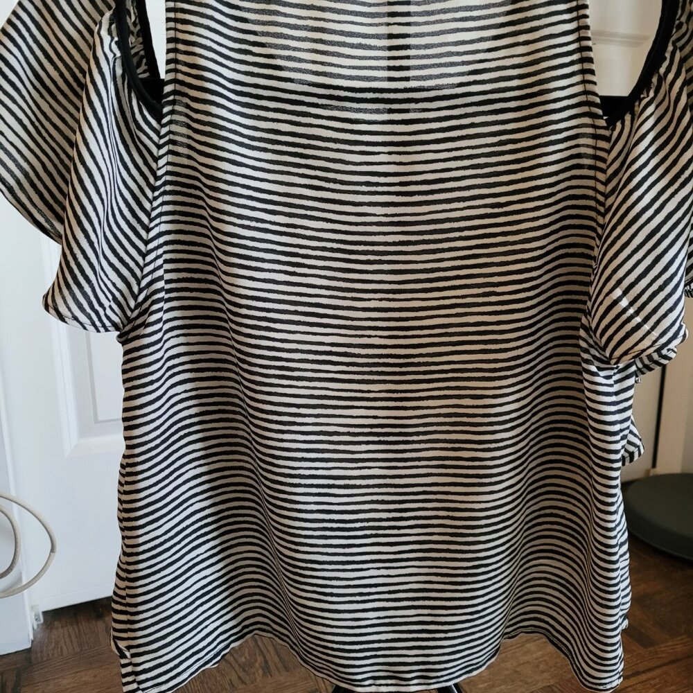Zara Zebra Pattern Cropped Cold Shoulder Summer Top Size Small - Picture 4 of 9